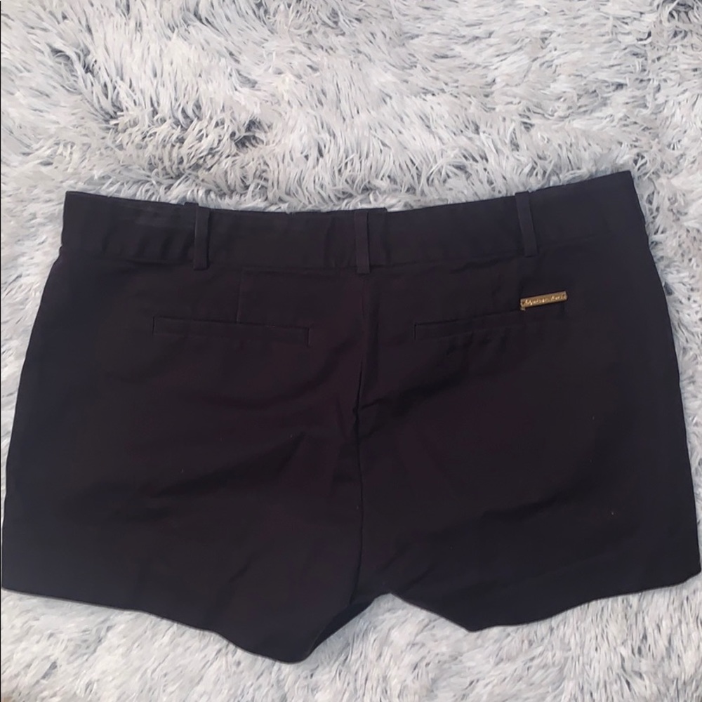 Michael Kors Women’s shorts - Picture 2 of 3